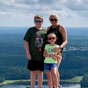 Meet your Posher, Alison